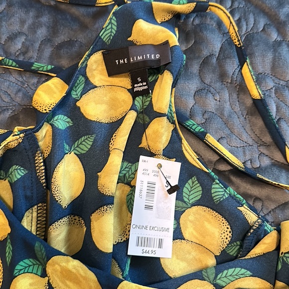 Super Cute Halter Top - Picture 5 of 5